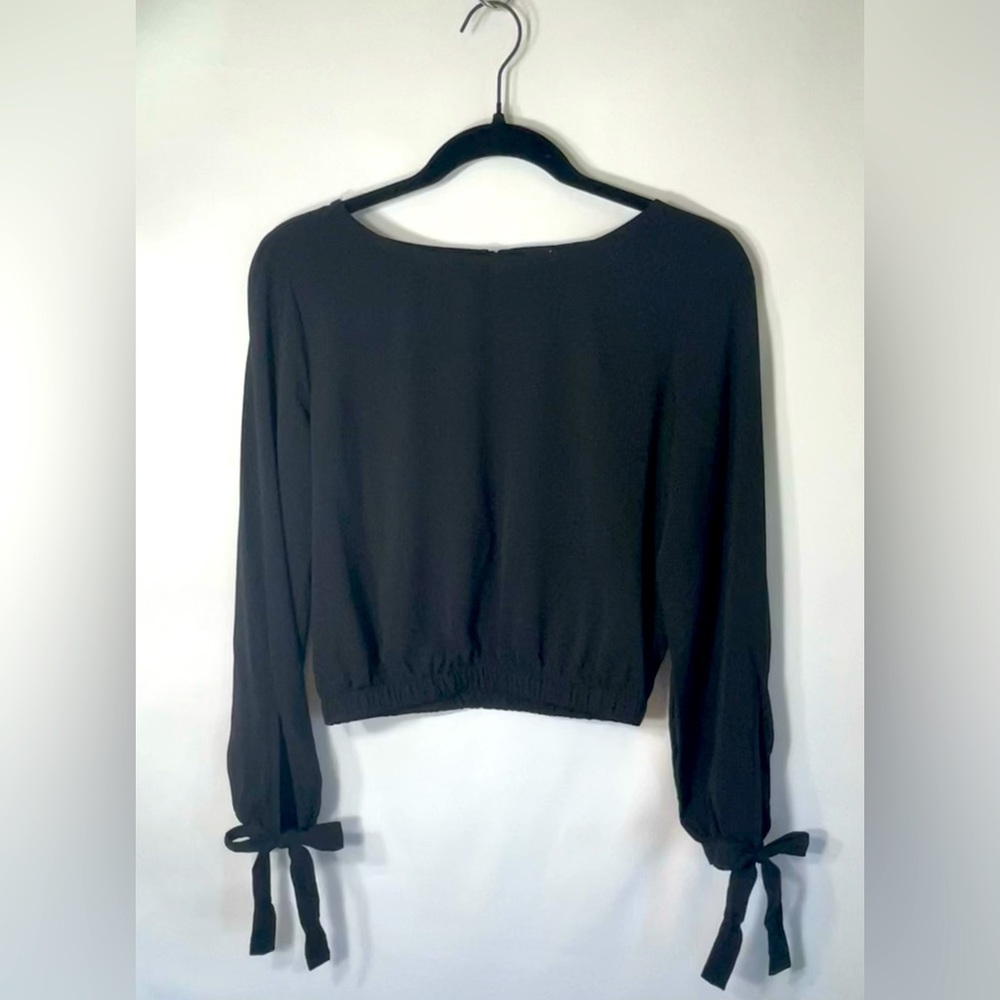 Ambiance, Black Sheer Tied Sleeve Crop Top size Small